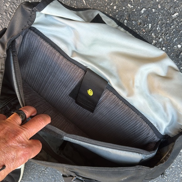 Timbuk2 messenger bag - Picture 4 of 6